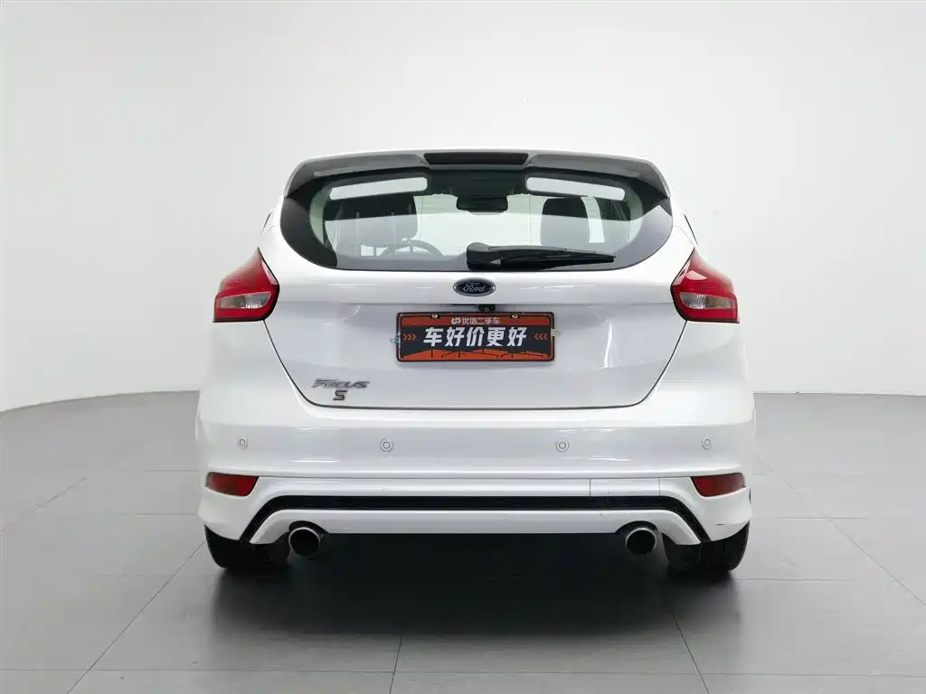 Ford Focus 2015 Hatchback EcoBoost 180 Automatic Sport фото 4