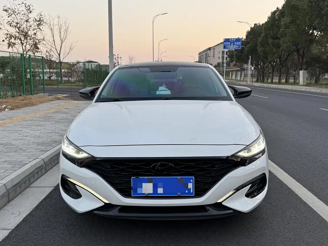 Hyundai Fista 2019 280TGDi Sport Edition China VI фото 2
