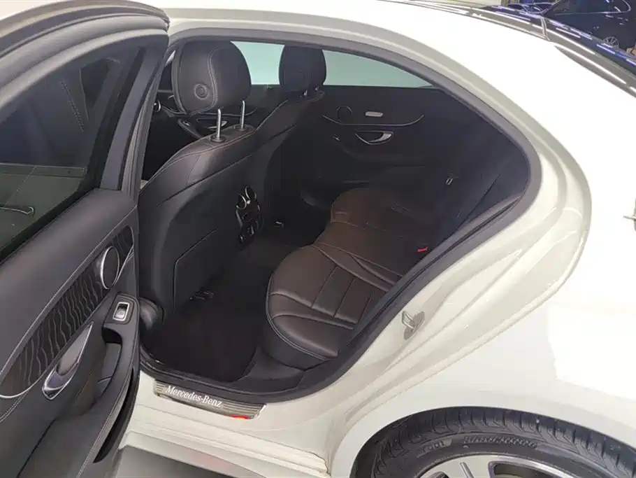 Mercedes-Benz C-Class 2020 Facelift C 260 L Sport фото 11
