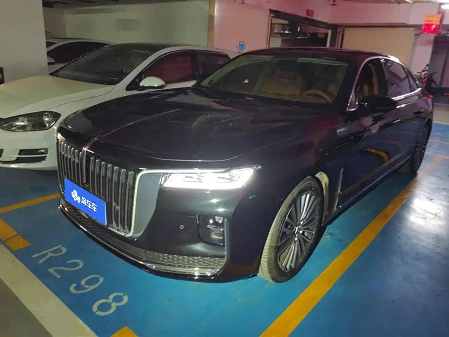 Hongqi H9 2022 2.0T Smart Connect Flag Joy Edition