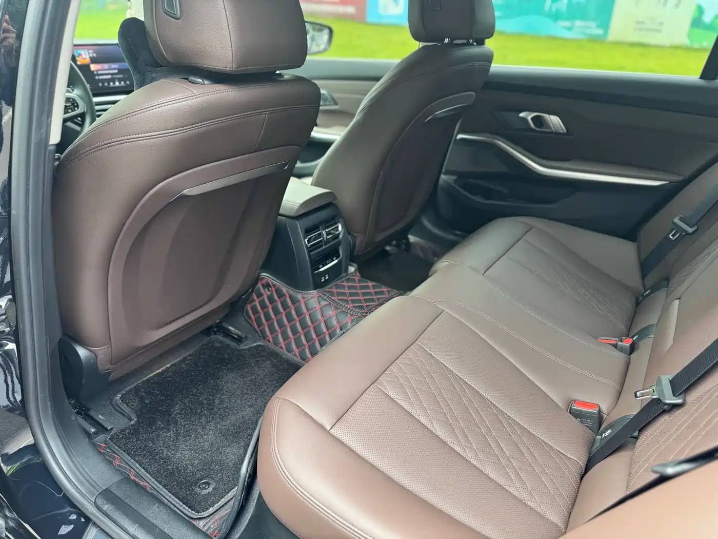 BMW i3 2024 eDrive 35 L фото 10