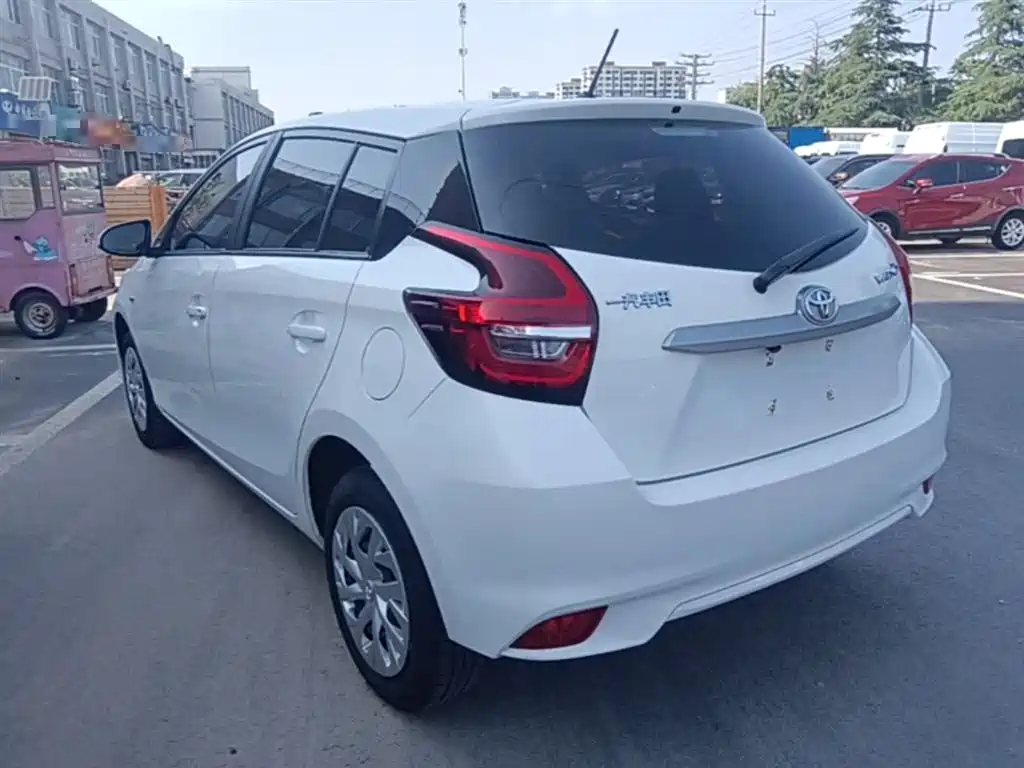 Toyota Vios FS 2021 1.5L CVT Fengchi Edition фото 5