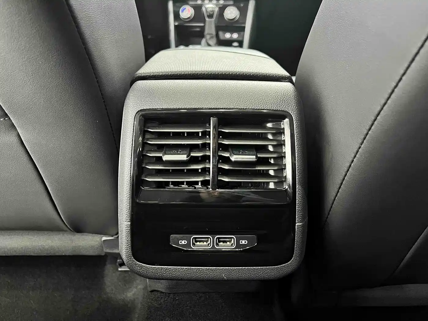 Volkswagen Sagitar 2023 280TSI DSG Beyond Lite фото 15