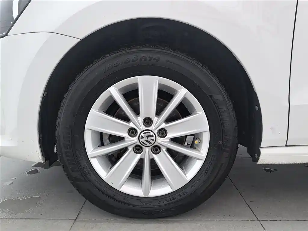 Volkswagen Polo 2018 1.5L Auto Safe Drive фото 17