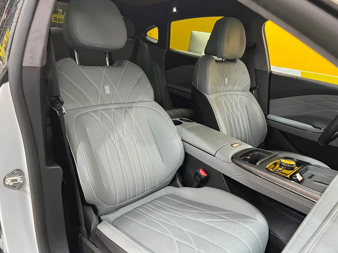 Geely Galaxy Galaxy E8 2025 700km Long Voyage Smart Drive Edition фото 13