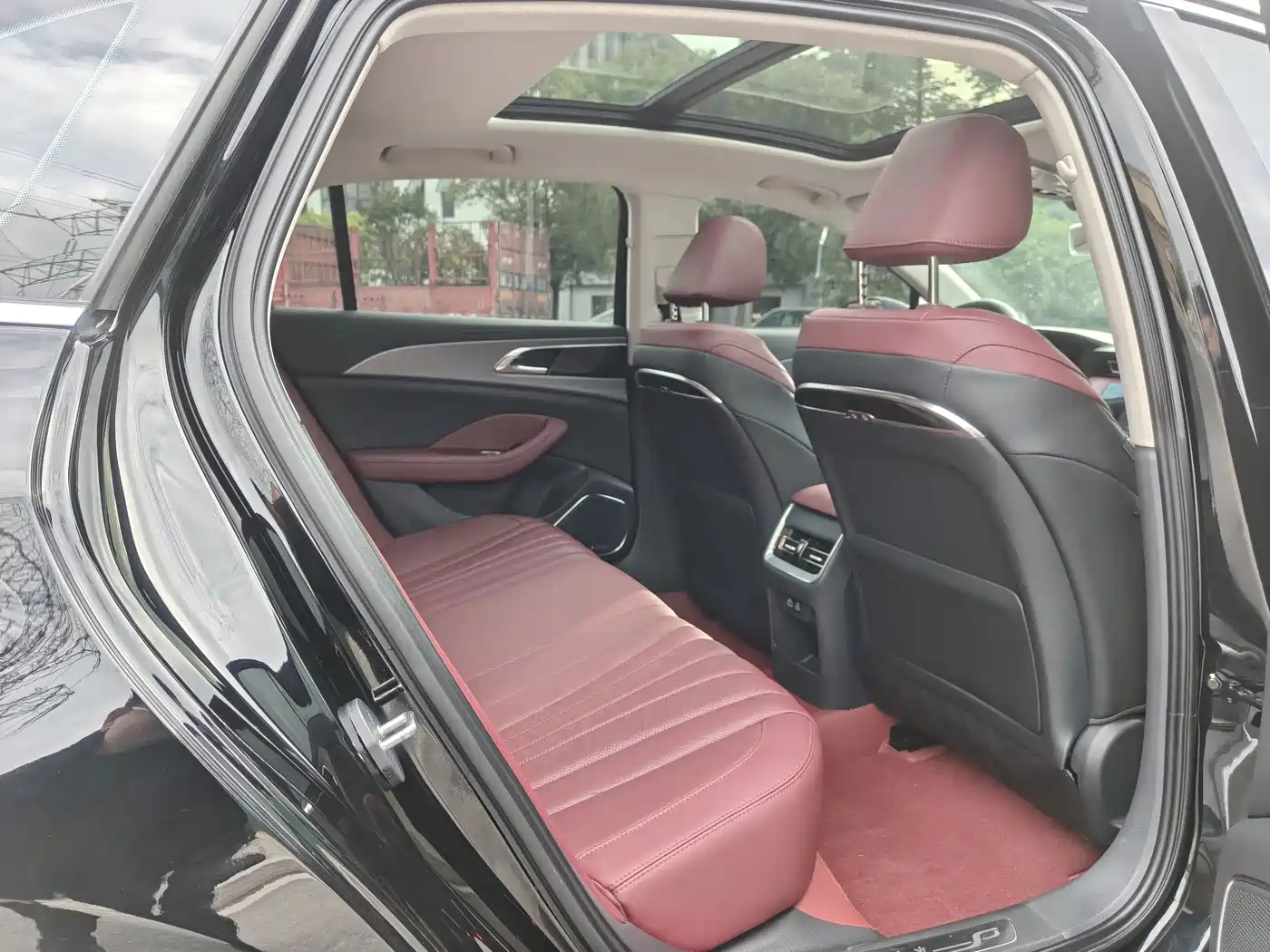 Hongqi H5 2024 2.0T Automatic Smart Connect Flag Smooth Edition фото 14