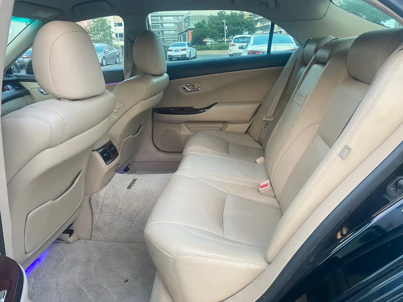 Toyota Crown 2010 2.5L Royal Leather Edition фото 11