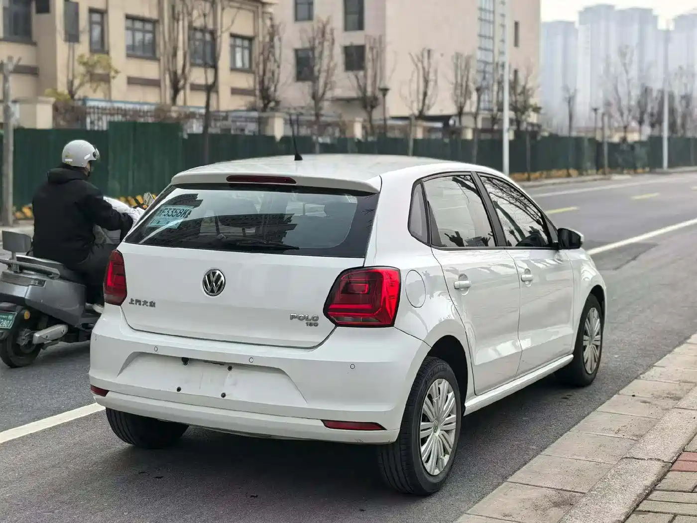 Volkswagen Polo 2018 1.5L Auto Comfort фото 9