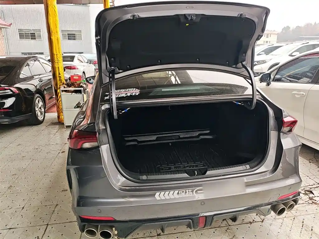 GAC Trumpchi Trumpchi Emkoo 2021 270T DCT J15 Edition фото 19