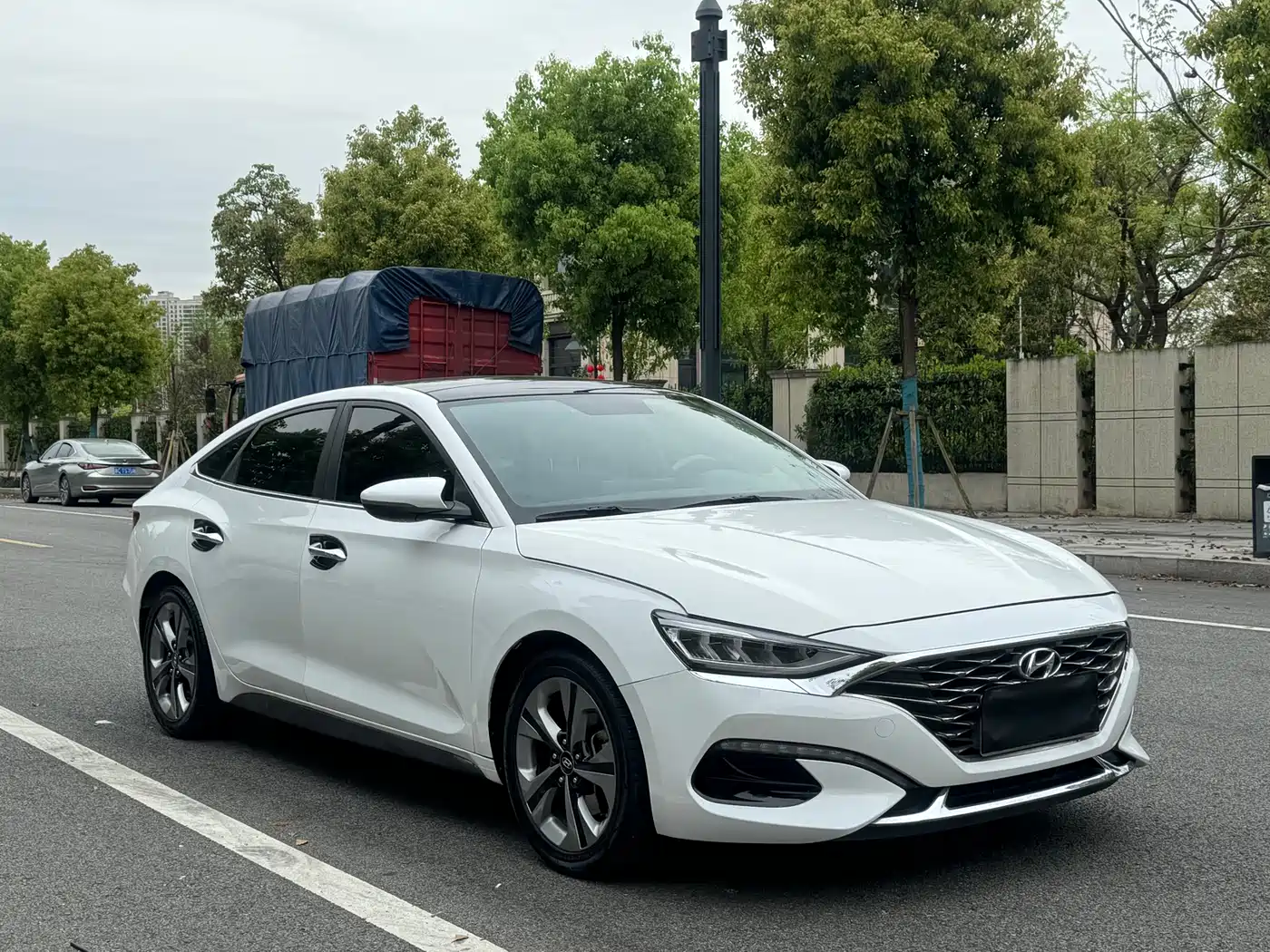 Hyundai Fista 2019 280TGDi Smart Speed Edition China VI фото 3