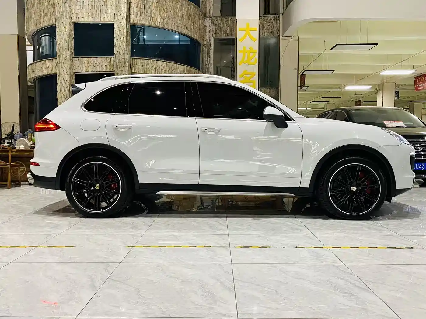 Porsche Cayenne 2015 Cayenne 3.0T фото 22