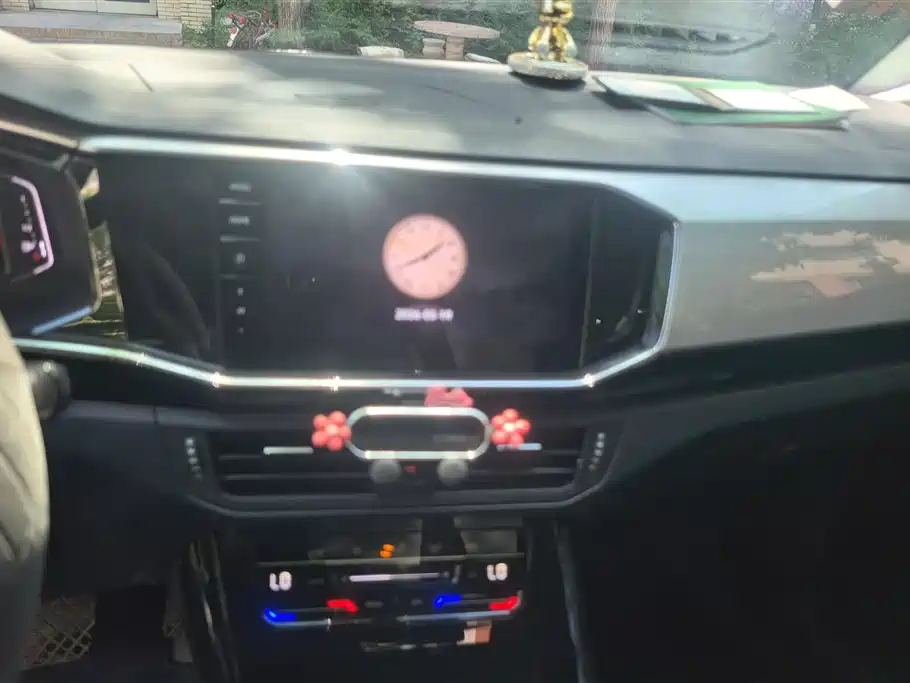 Volkswagen Tayron 2022 330TSI 2WD Luxury Smart Connect Edition фото 13