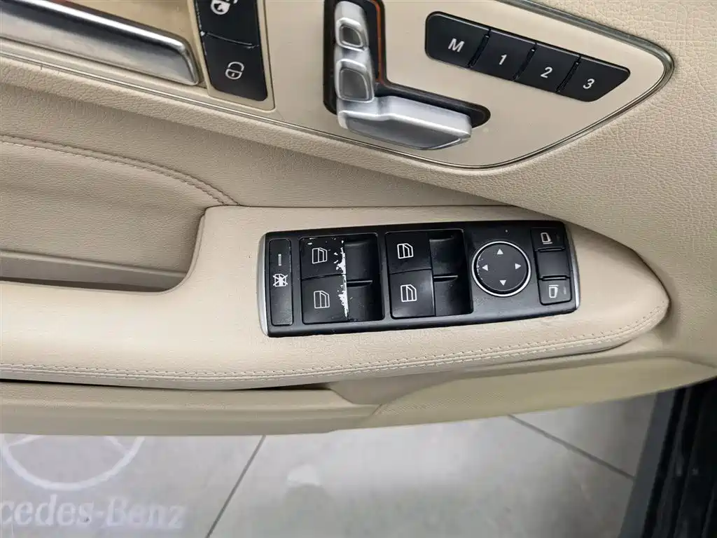 Mercedes-Benz E-Class 2015 E 200 L фото 9