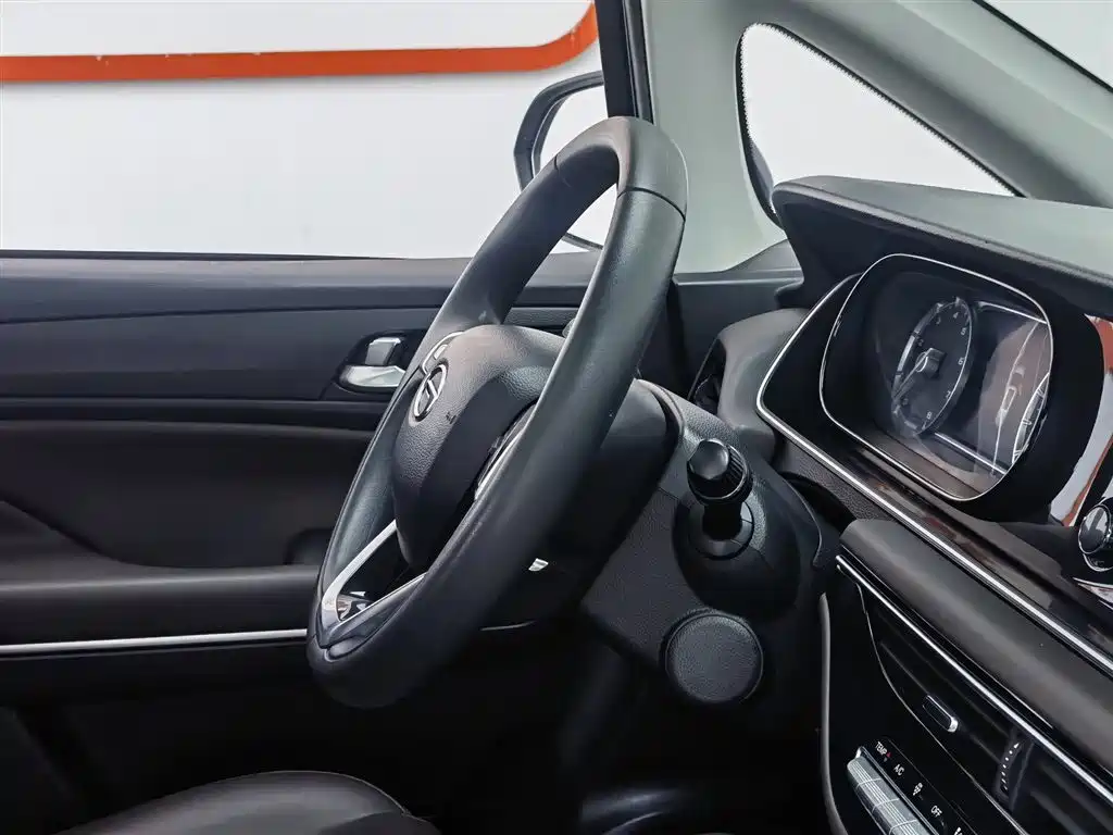 GAC Trumpchi Trumpchi M6 2019 270T DCT Luxury Edition (7-seater) (China VI) фото 22