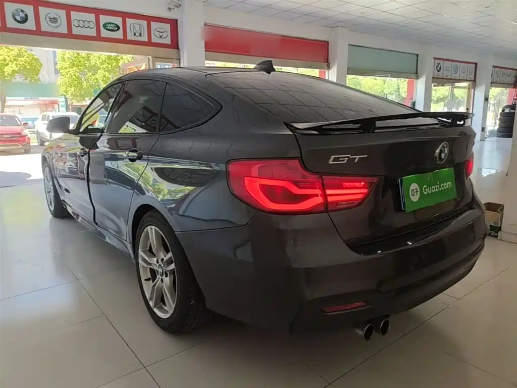 BMW 3 Series GT 2019 320i M Sport Model фото 5