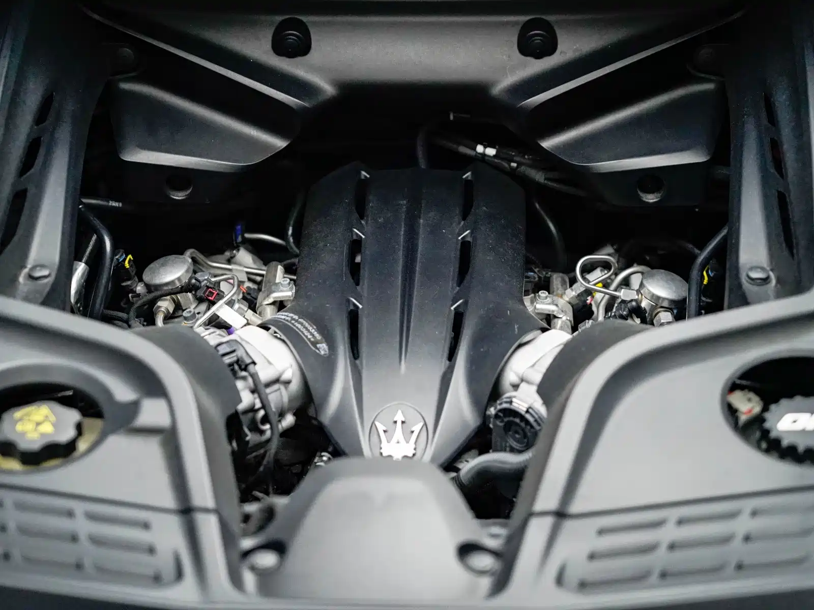 Фото 9 - Maserati MC20
