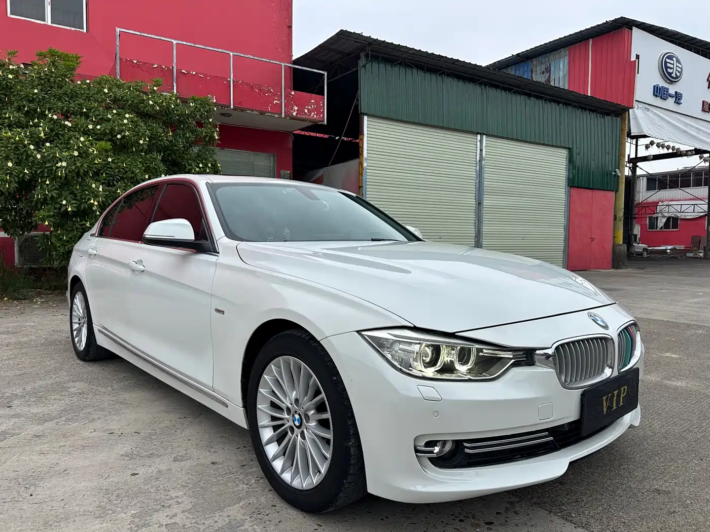 BMW 3 Series 2013 Facelift 320Li Luxury Design Package фото 3