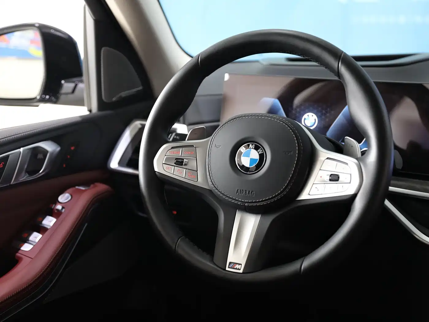 BMW X5 2023 xDrive 30Li Premium M Sport Black Night Package фото 23