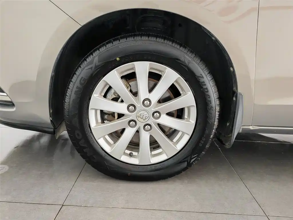 Buick GL8 2018 28T Comfort China VI фото 17