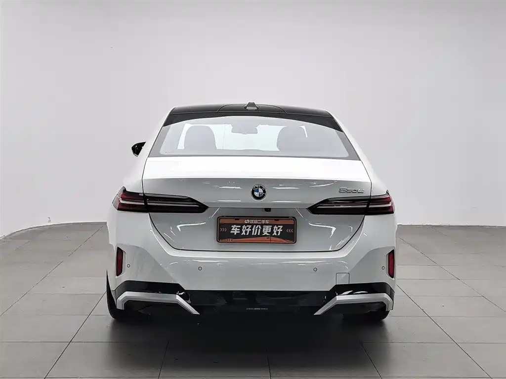 BMW 5 Series 2024 530Li Premium M Sport Package фото 4