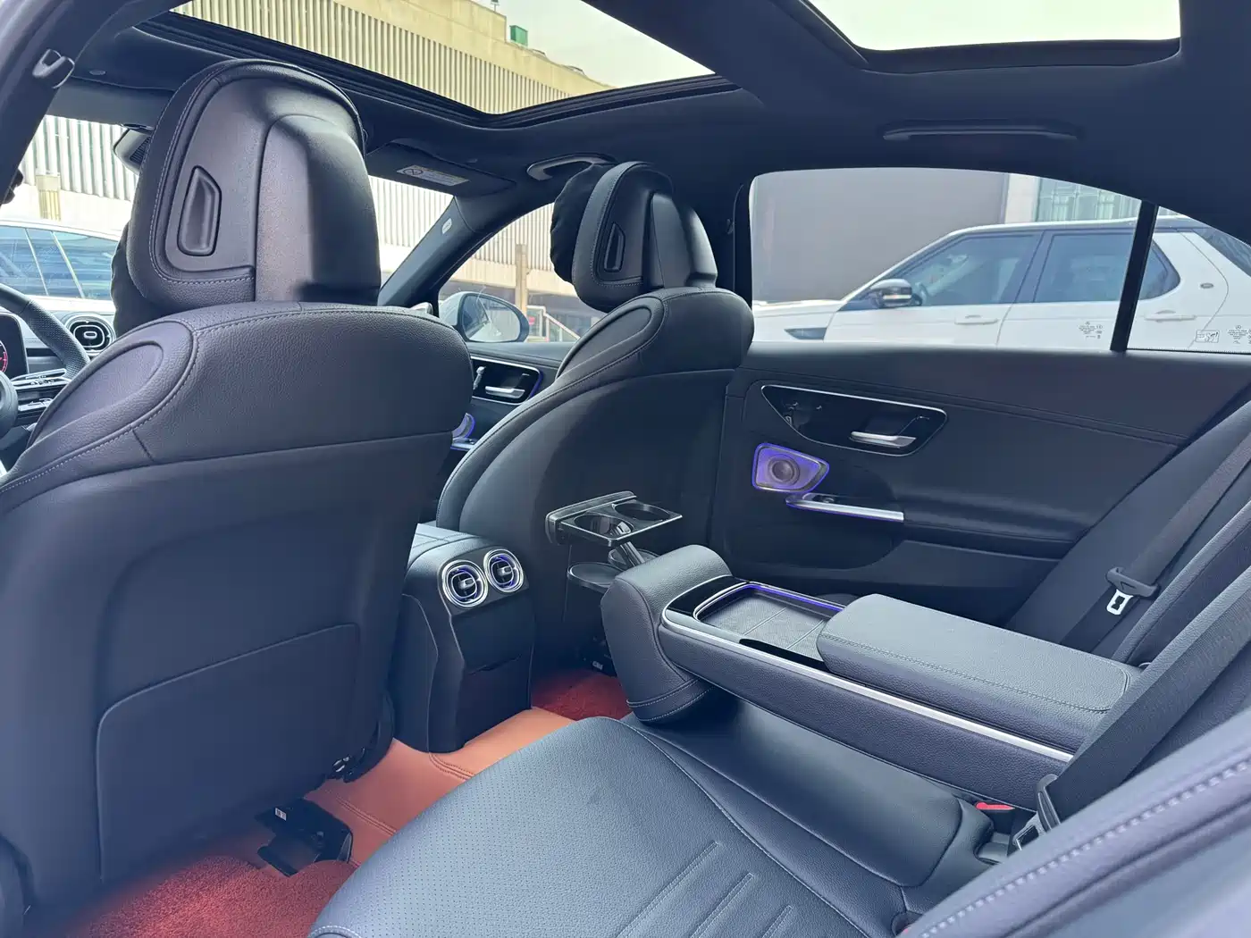 Mercedes-Benz C-Class 2024 Facelift III C 260 L фото 11