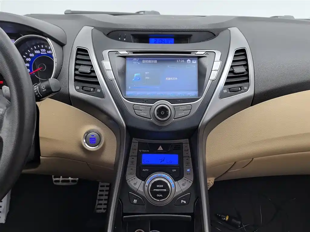 Hyundai Langdong 2012 1.8L Automatic Premium фото 12