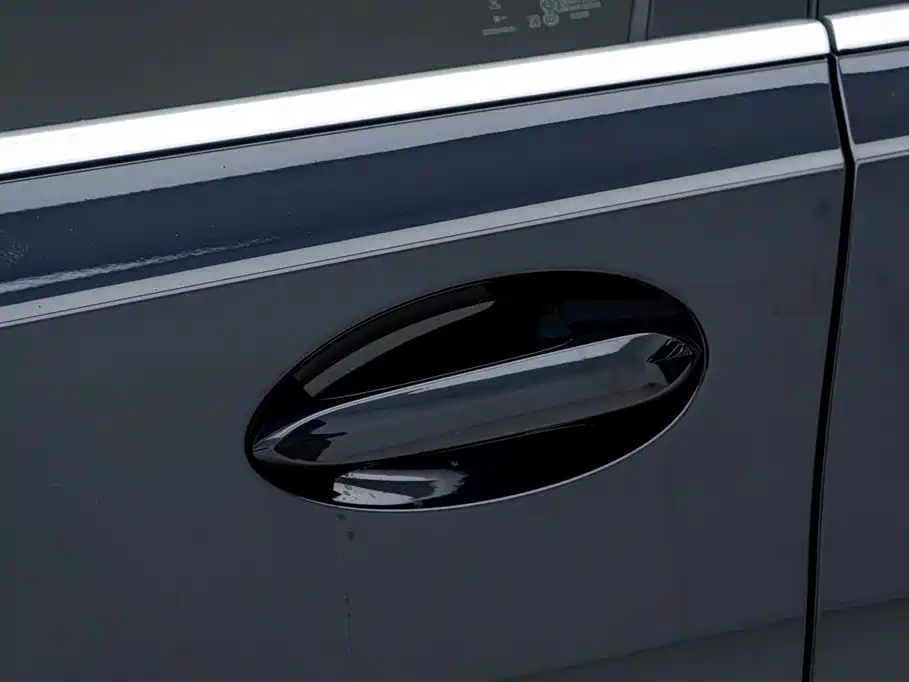BMW 3 Series 2024 325Li M Sport Package фото 13
