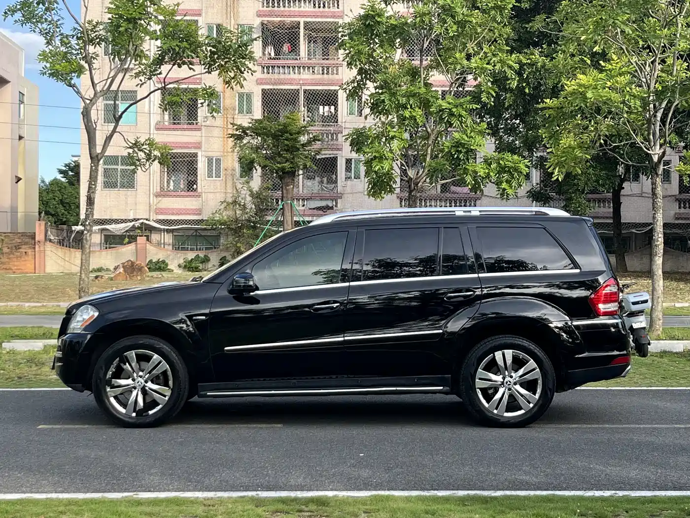 Mercedes-Benz GL-Class фото 8
