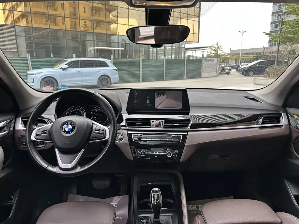 BMW X1 2020 sDrive25Li Leading Model фото 10
