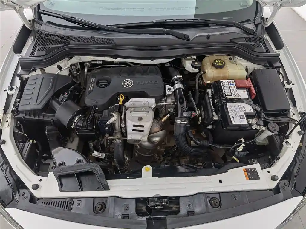 Buick Excelle 2018 15T Dual Clutch Elite (China V) фото 6