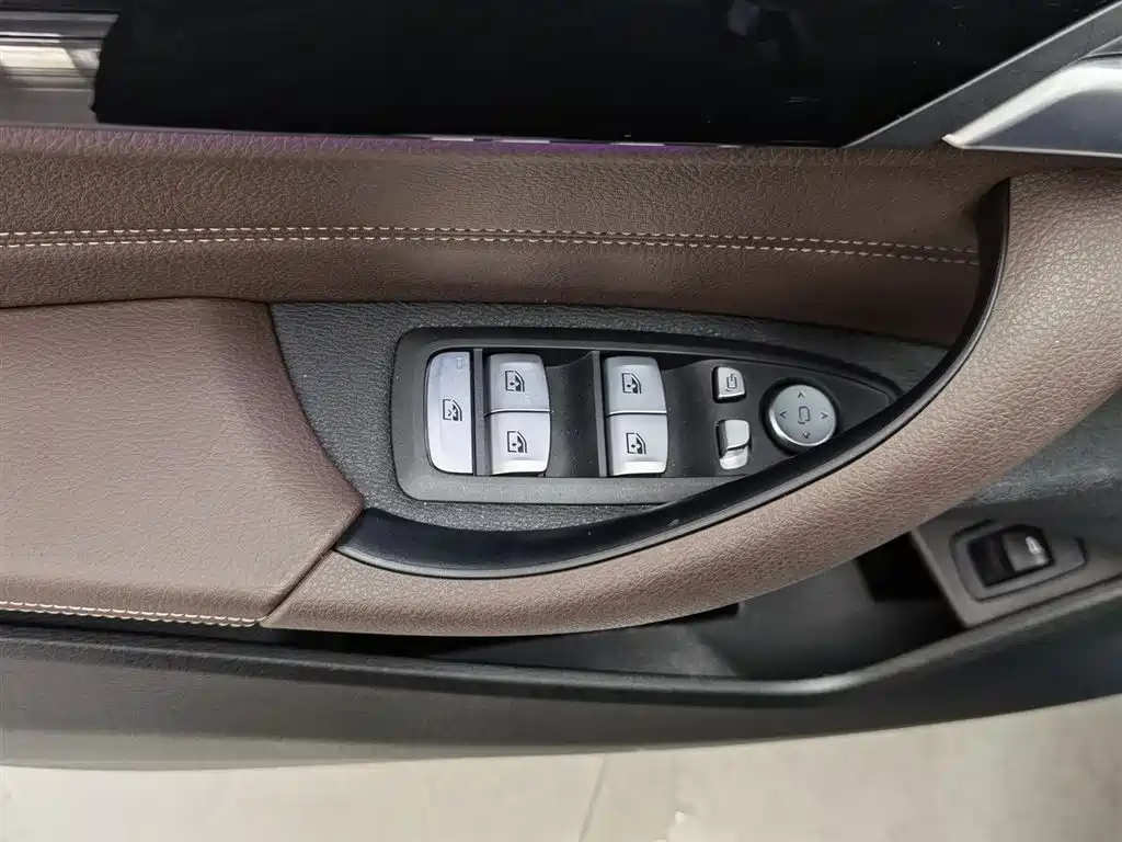 BMW X2 2021 sDrive25i M Sport Package фото 9