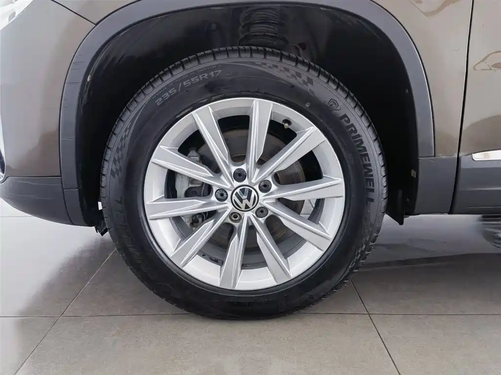 Volkswagen Tiguan 2015 1.8TSI Automatic 4WD Comfortline фото 17