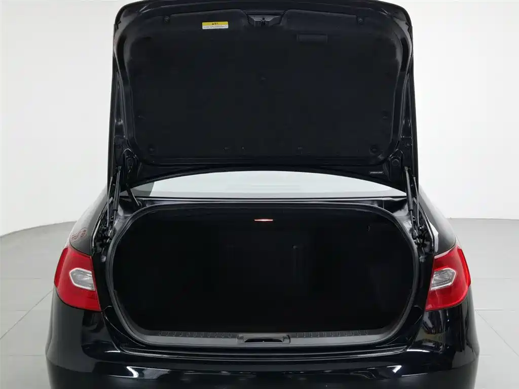 Hongqi H7 2015 2.0T Luxury фото 16