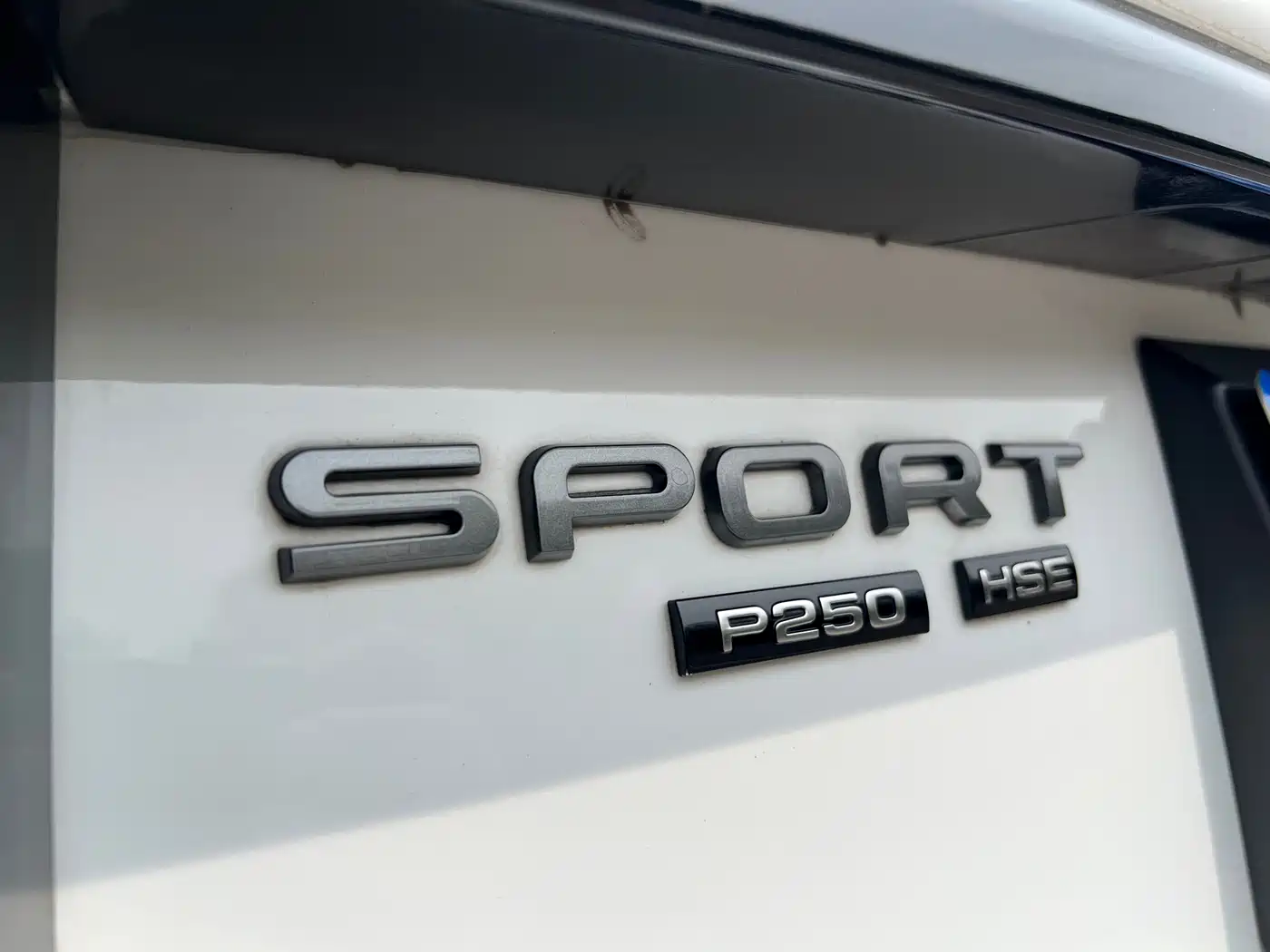 Land Rover Discovery Sport 2021 249PS R-Dynamic HSE Luxury Custom Edition фото 21