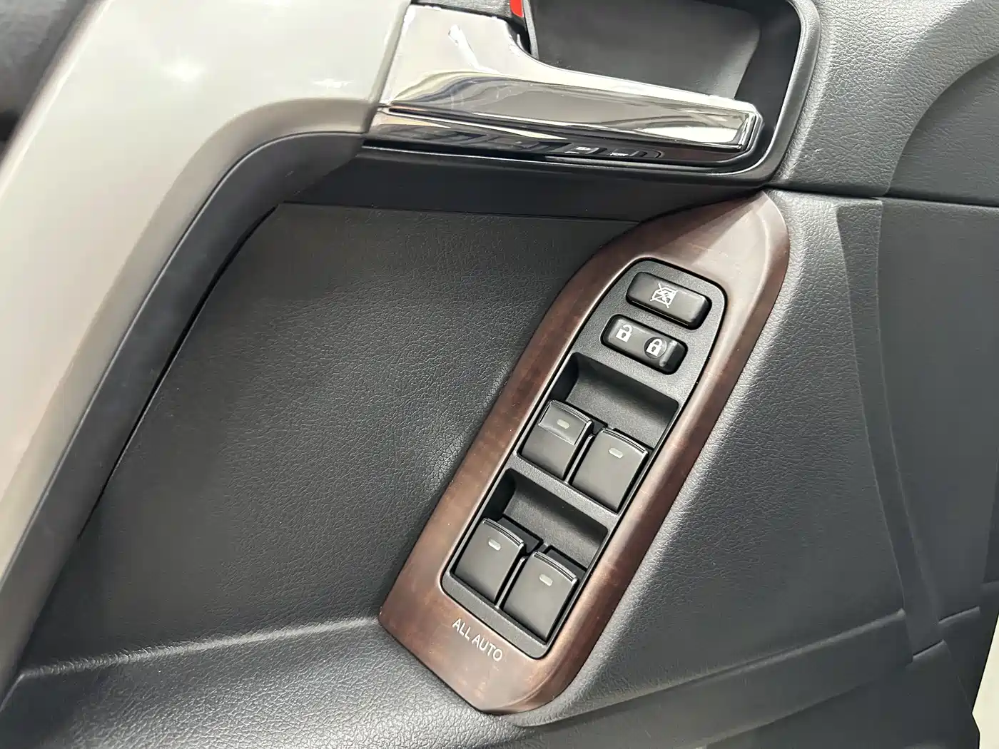 Toyota Prado 2016 3.5L Auto TX-L NAVI фото 20