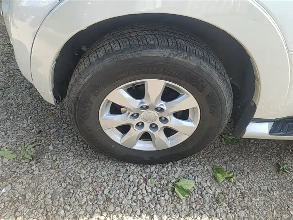 Mitsubishi Pajero (Import) 2016 3.0L Automatic Standard (China V) фото 23