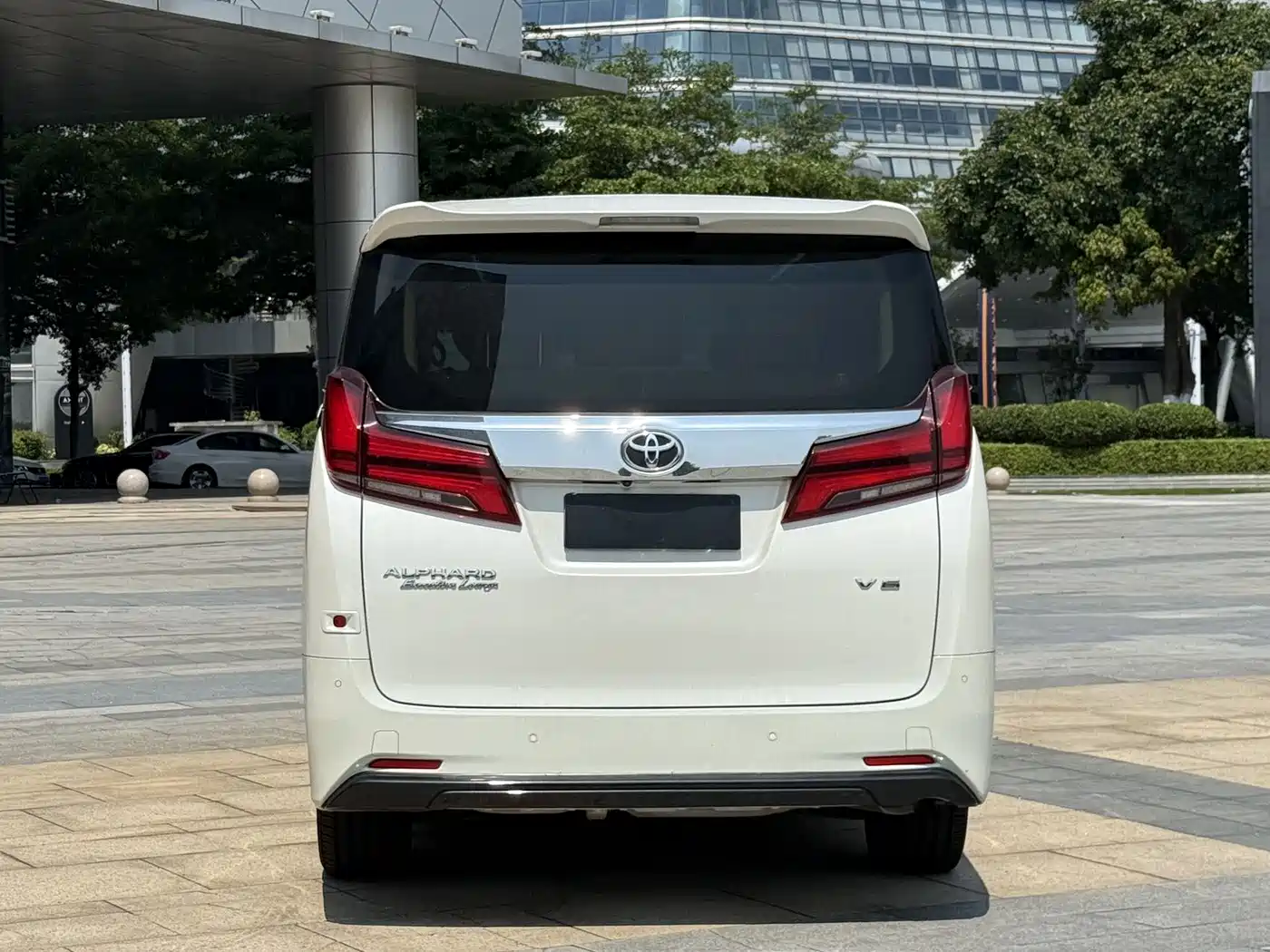 Toyota Alphard 2018 Facelift 3.5L Premium Edition фото 14