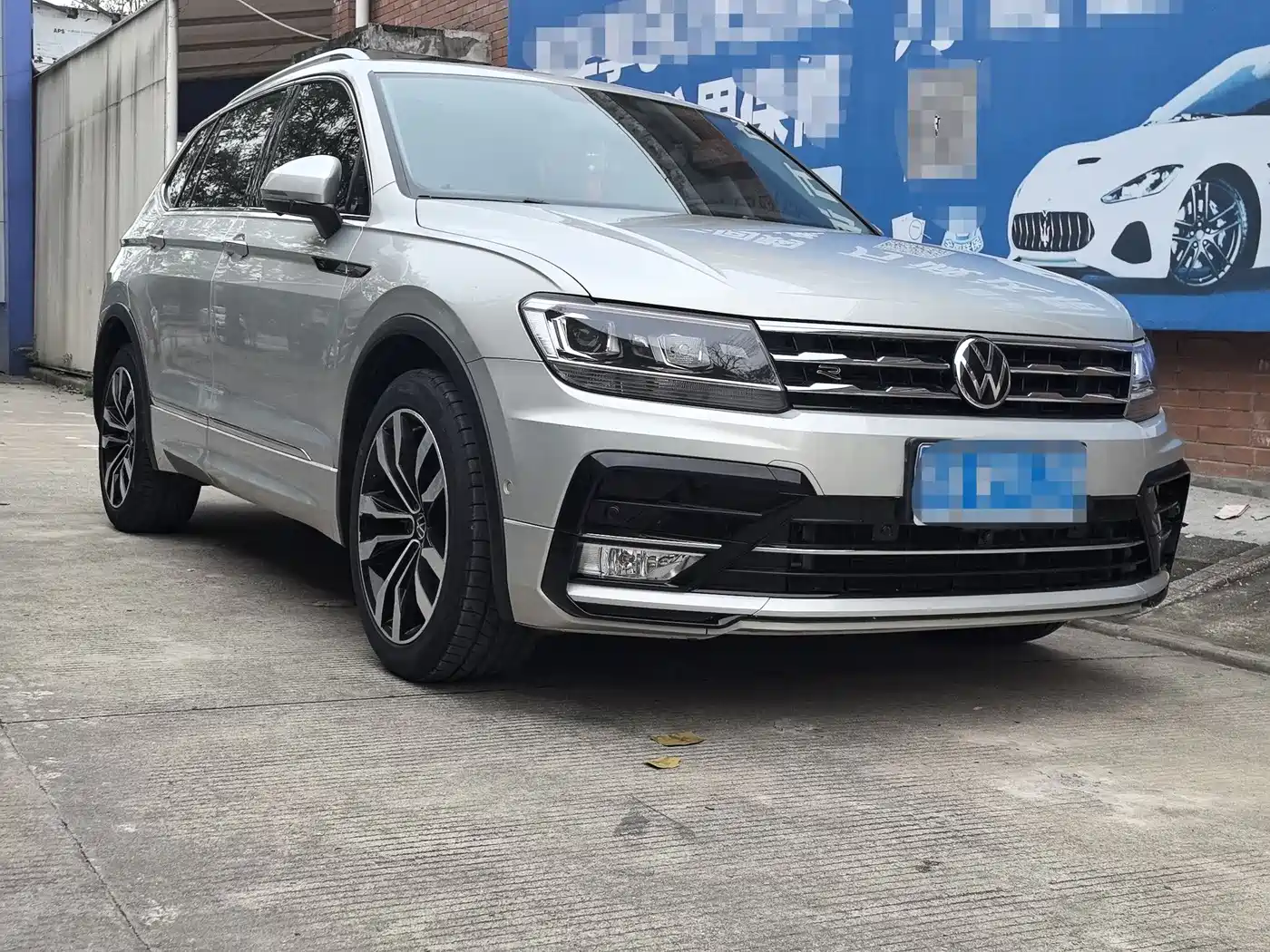 Volkswagen Tiguan L 2021 330TSI Automatic 2WD R-Line Premium фото 3