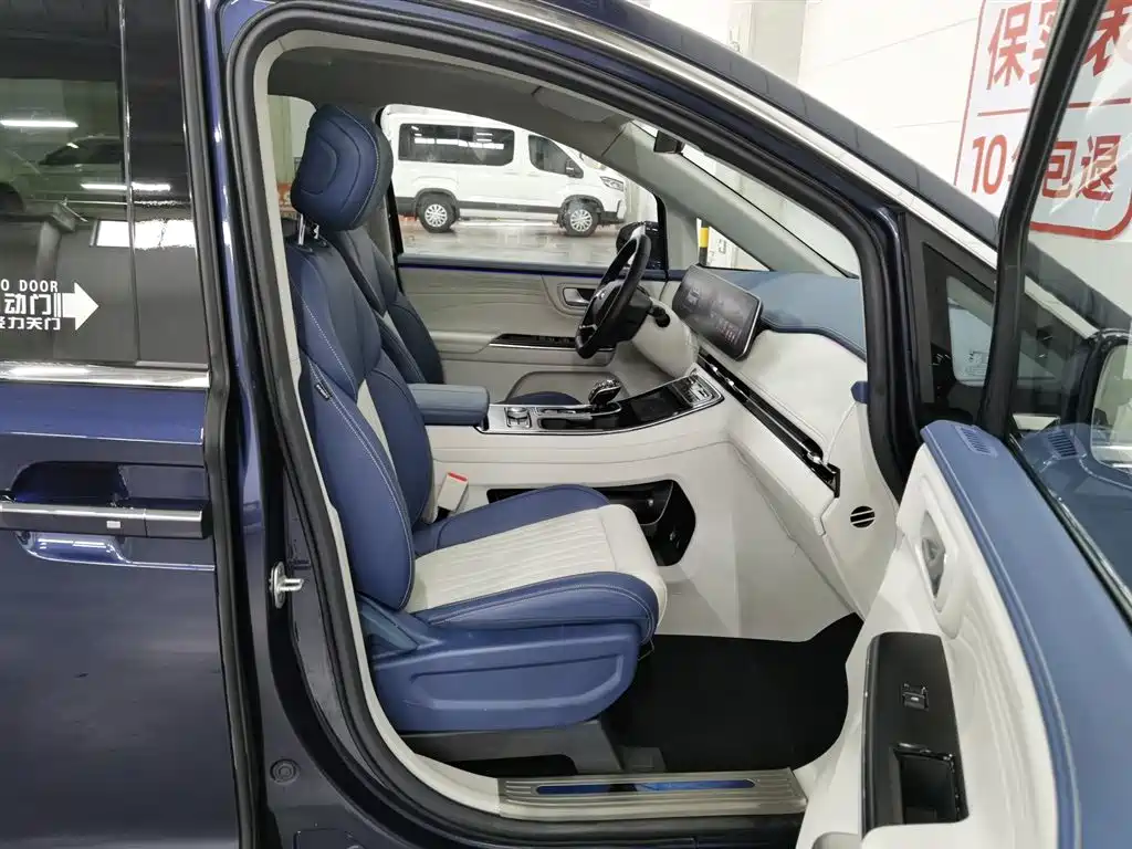 JAC Refine Refine RF8 PHEV 2024 Smart Edition 1.5T 150KM Flagship (LFP) фото 23