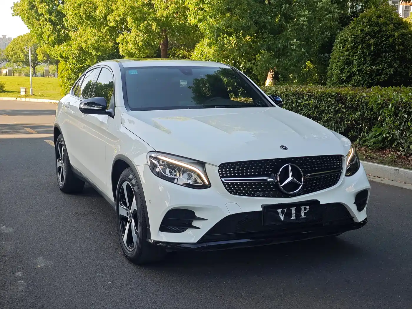 Mercedes-Benz GLC Coupe 2017 GLC 200 4MATIC Coupe SUV фото 3