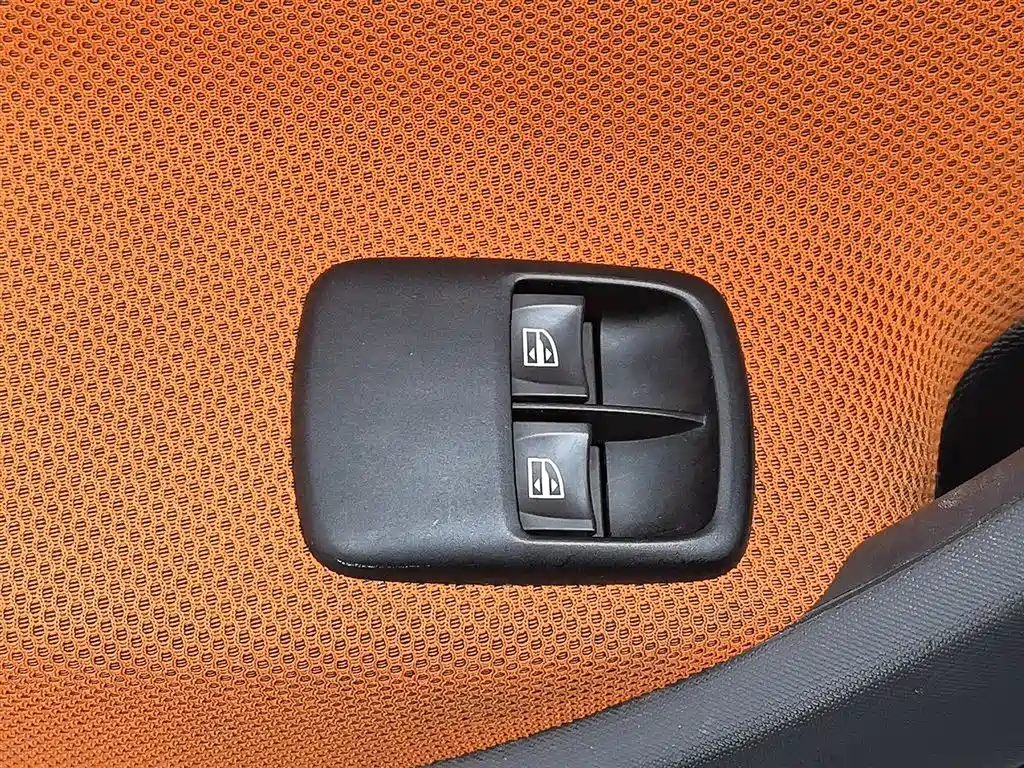 smart forfour 2016 1.0L 52kW Passion Edition фото 9