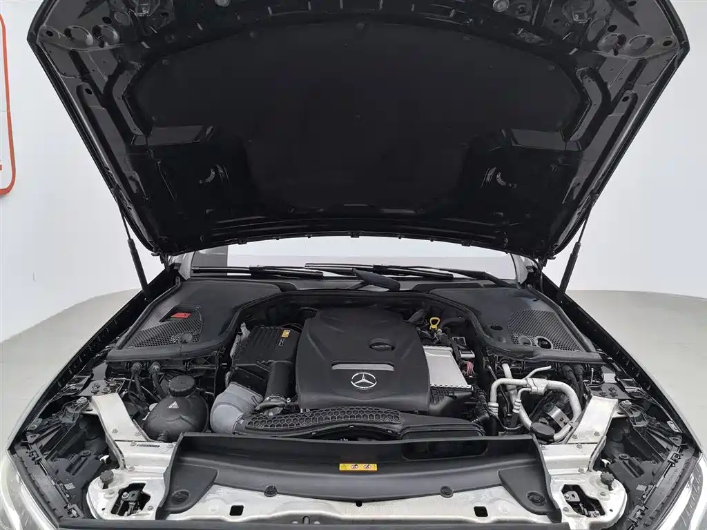 Mercedes-Benz E-Class 2016 E 300 L Sport Fashion Type фото 6