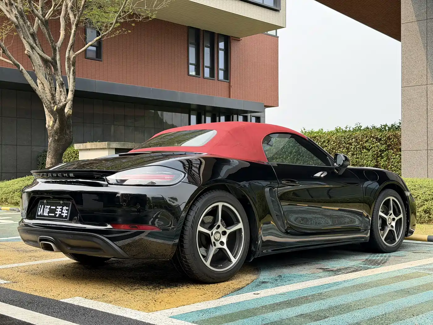 Porsche 718 2018 Boxster 2.0T фото 2