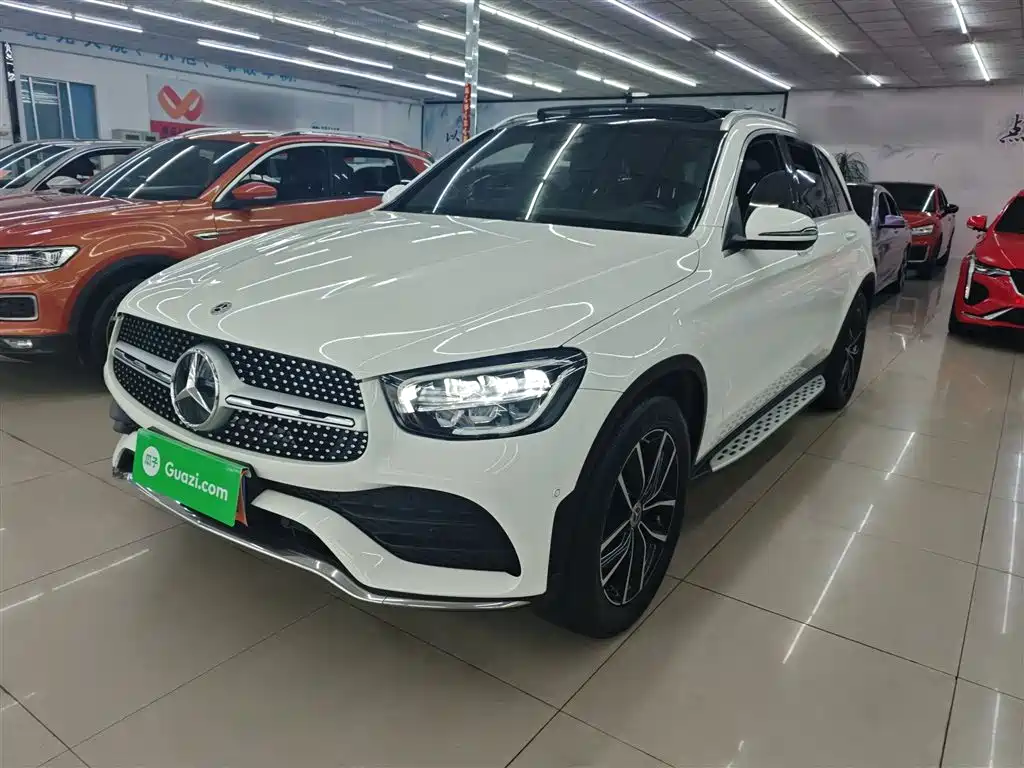 MERCEDES-BENZ GLC