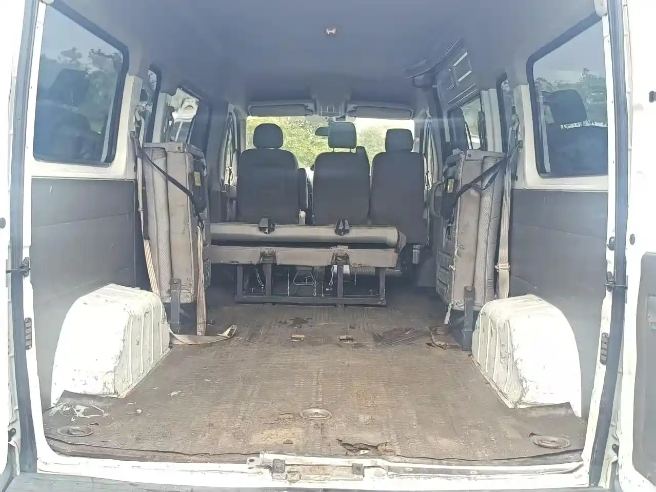 SAIC Maxus Xintu V80 2015 2.5T Manual Proud Transporter Edition Long Wheelbase Medium Roof фото 9