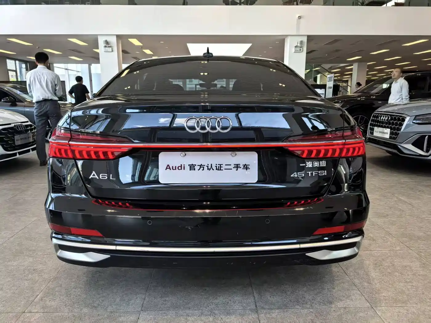 Audi A6L 2023 45 TFSI Premium Selection Dynamic фото 18