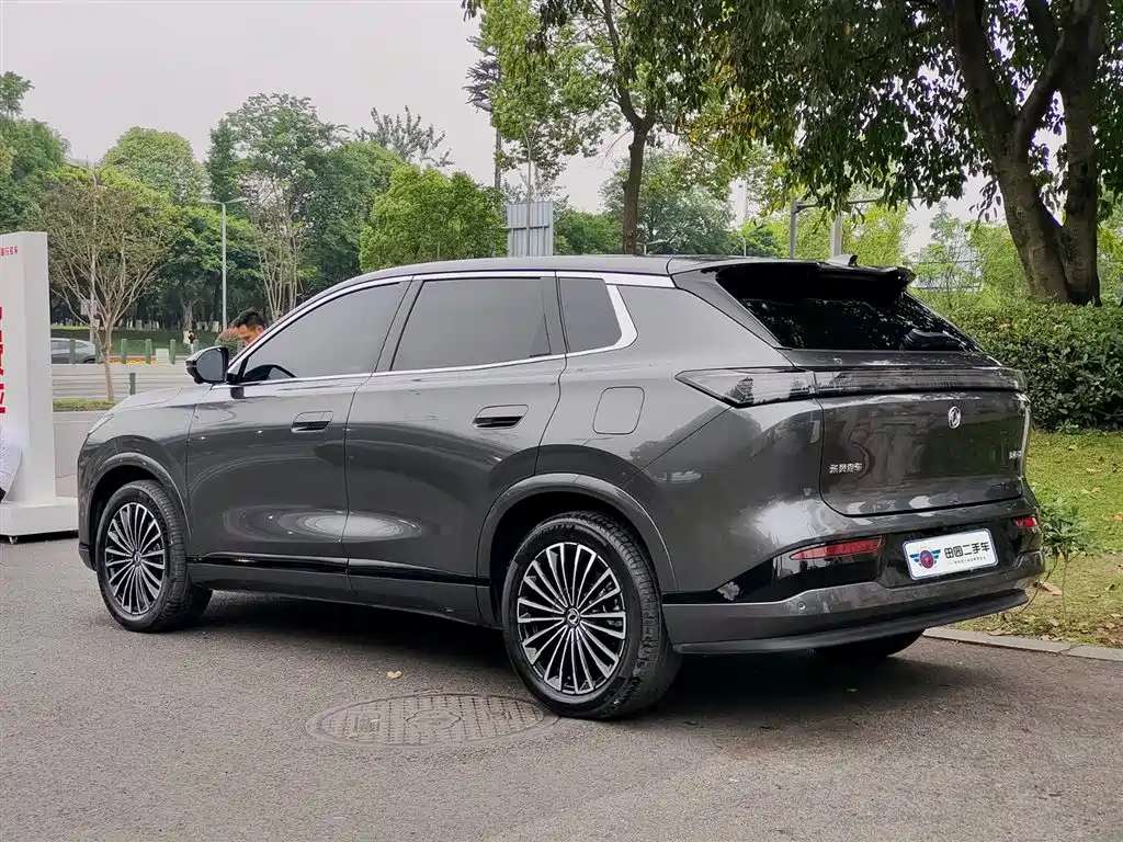 Dongfeng Aeolus L8 2025 2025 Plug-in Hybrid