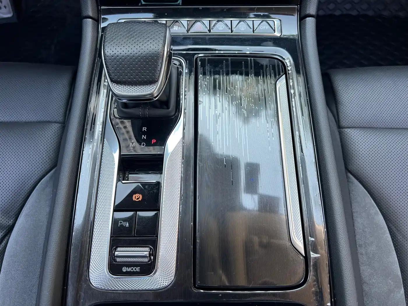 Hongqi H6 2023 2023 2.0T Premium Edition