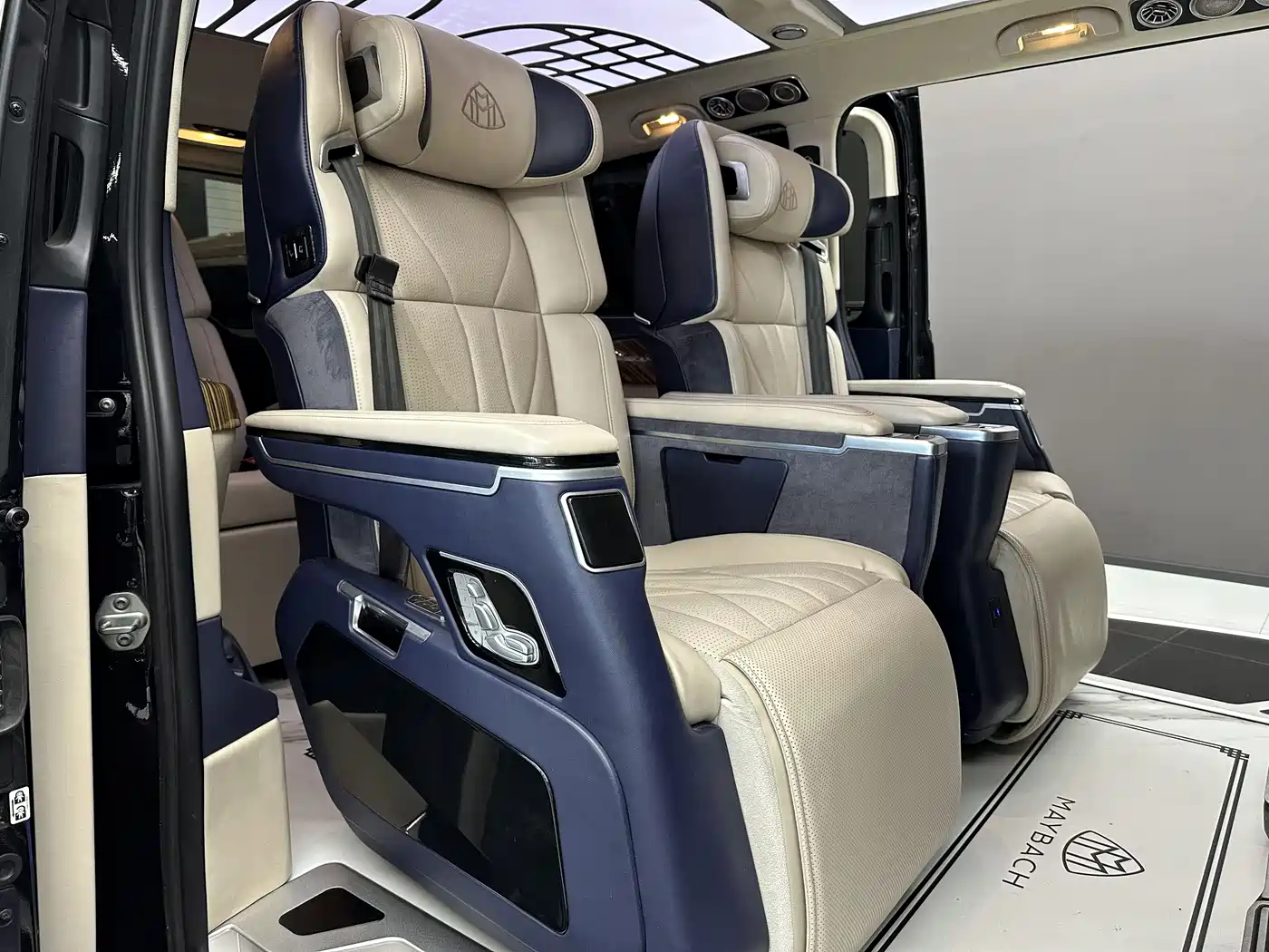 Mercedes-Benz Vito 2021 2.0T Business Edition 7-seater фото 8