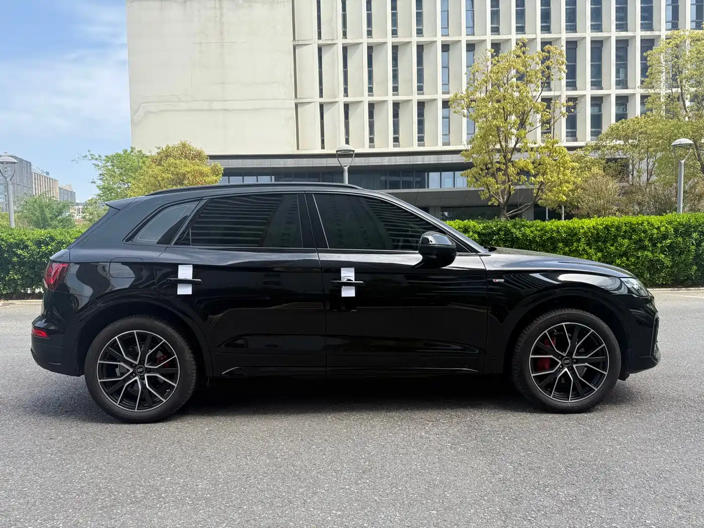 Audi Q5L 2023 40T Luxury Dynamic фото 4